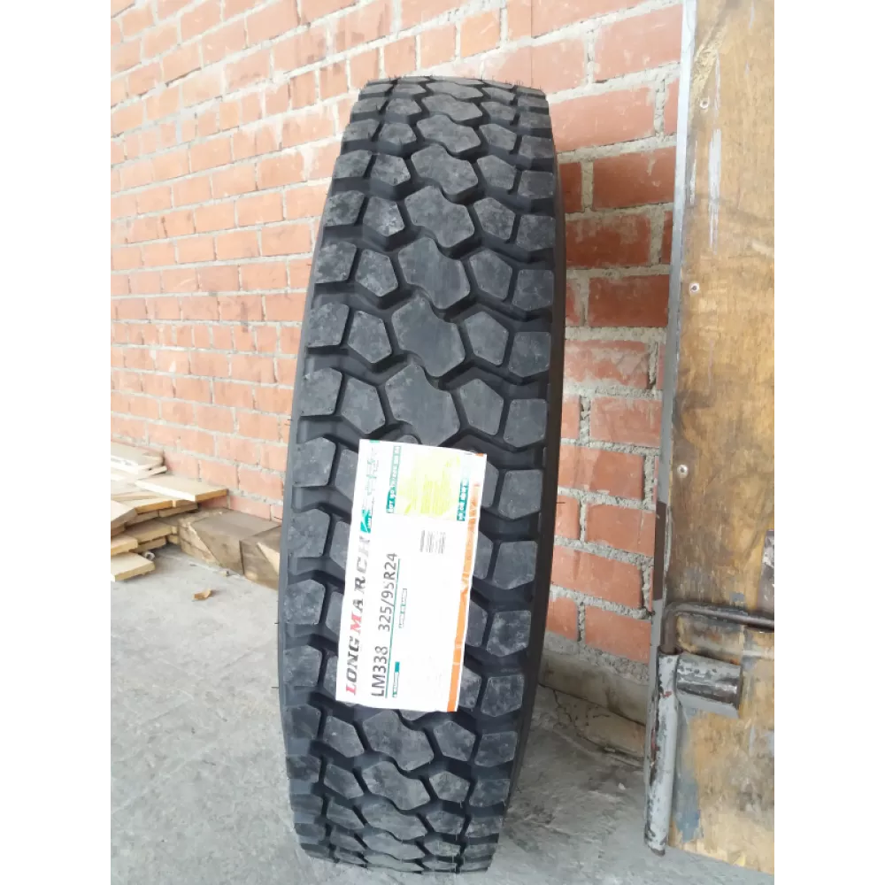 Грузовая шина 325/95 R24 Long March LM-338 22PR в Лесном