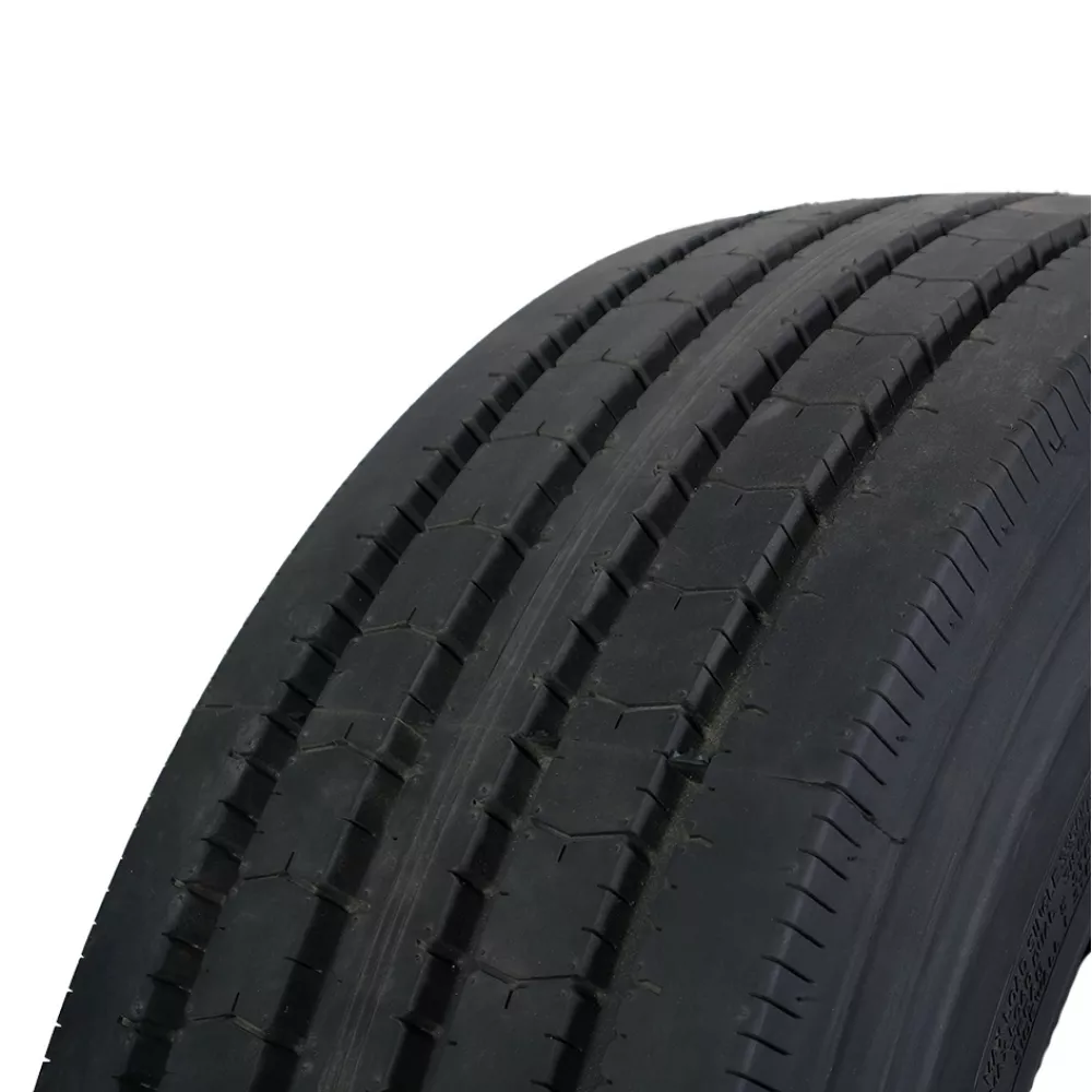 Грузовая шина 285/70 R19,5 Long March LM-216 18PR в Лесном