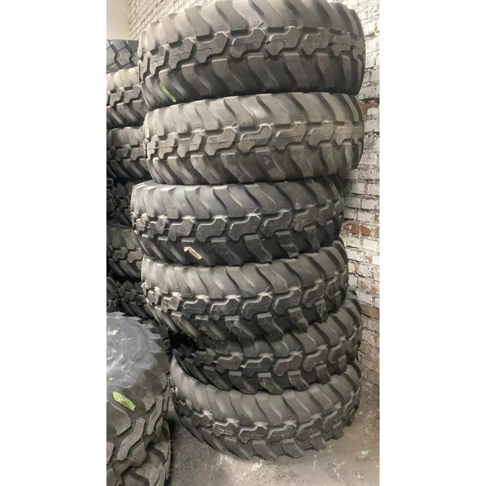 Спецшина 405/70/24 Dunlop sp t9  в Лесном